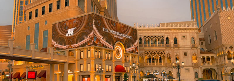 Yaham LED Spectacular Illuminates the Venetian's Clock Tower - yaham